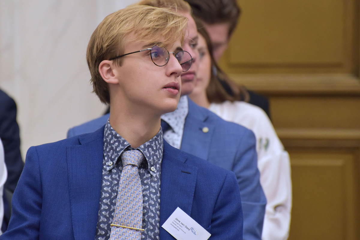 Foto's Eerste dag Algemene Vergaderingen van het Model European Parliament Nederland 2019