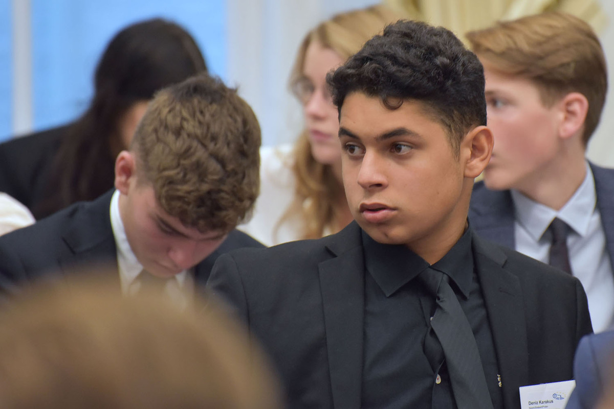 Foto's Eerste dag Algemene Vergaderingen van het Model European Parliament Nederland 2019