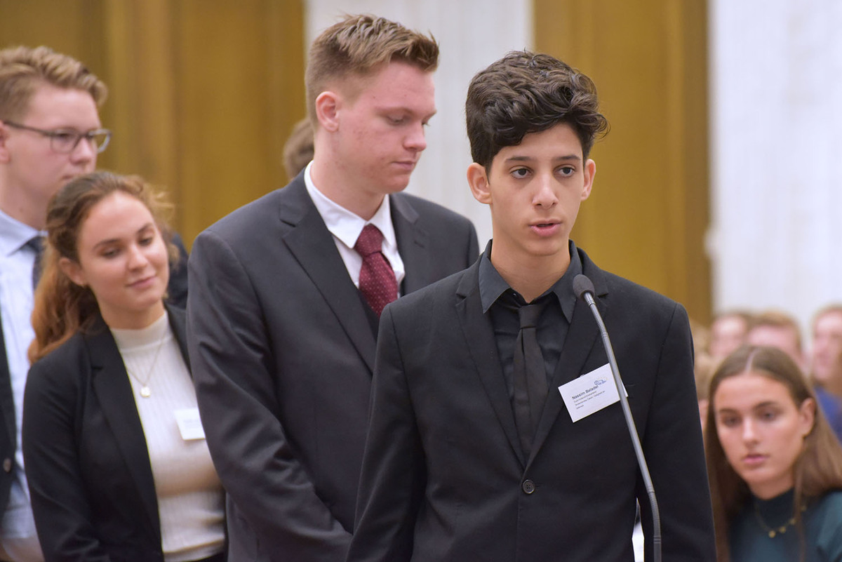 Foto's Eerste dag Algemene Vergaderingen van het Model European Parliament Nederland 2019