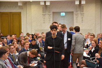 Foto's Eerste dag Algemene Vergaderingen van het Model European Parliament Nederland 2019