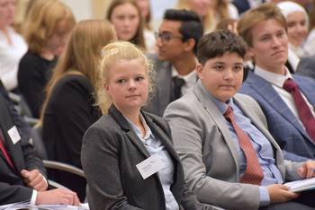 Foto's Eerste dag Algemene Vergaderingen van het Model European Parliament Nederland 2019