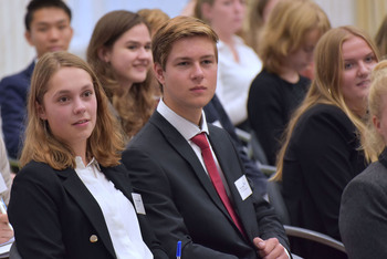 Foto's Eerste dag Algemene Vergaderingen van het Model European Parliament Nederland 2019