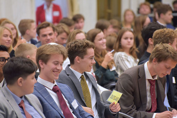 Foto's Eerste dag Algemene Vergaderingen van het Model European Parliament Nederland 2019