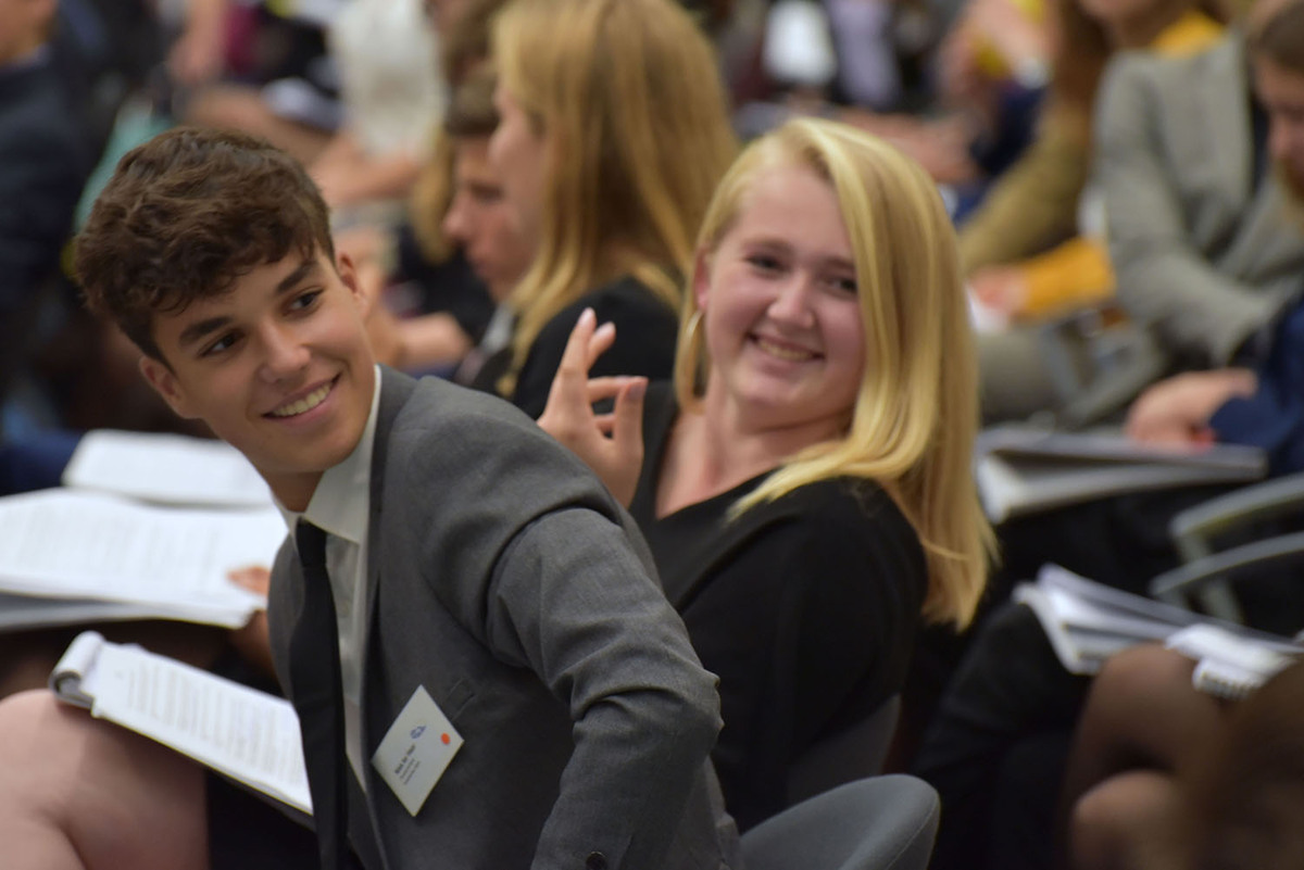 Foto's Eerste dag Algemene Vergaderingen van het Model European Parliament Nederland 2019