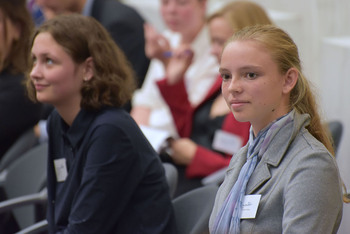 Foto's Eerste dag Algemene Vergaderingen van het Model European Parliament Nederland 2019