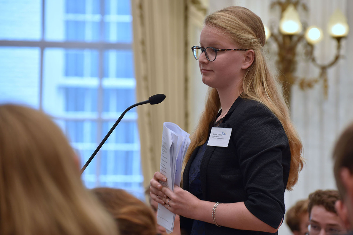 Foto's Eerste dag Algemene Vergaderingen van het Model European Parliament Nederland 2019