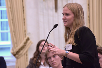 Foto's Eerste dag Algemene Vergaderingen van het Model European Parliament Nederland 2019