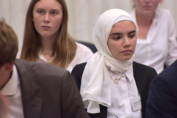 Foto's Eerste dag Algemene Vergaderingen van het Model European Parliament Nederland 2019