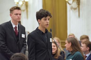 Foto's Eerste dag Algemene Vergaderingen van het Model European Parliament Nederland 2019