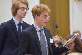 Foto's Eerste dag Algemene Vergaderingen van het Model European Parliament Nederland 2019