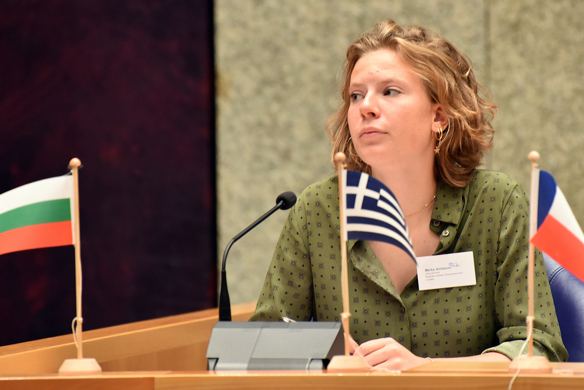 Foto's Tweede dag Algemene Vergaderingen van het Model European Parliament Nederland 2019