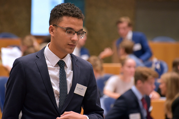 Foto's Tweede dag Algemene Vergaderingen van het Model European Parliament Nederland 2019