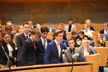 Foto's Tweede dag Algemene Vergaderingen van het Model European Parliament Nederland 2019