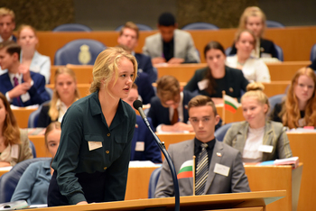 Foto's Tweede dag Algemene Vergaderingen van het Model European Parliament Nederland 2019