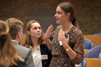 Foto's Tweede dag Algemene Vergaderingen van het Model European Parliament Nederland 2019