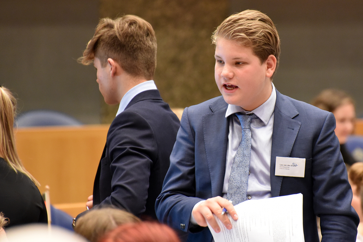 Foto's Tweede dag Algemene Vergaderingen van het Model European Parliament Nederland 2019