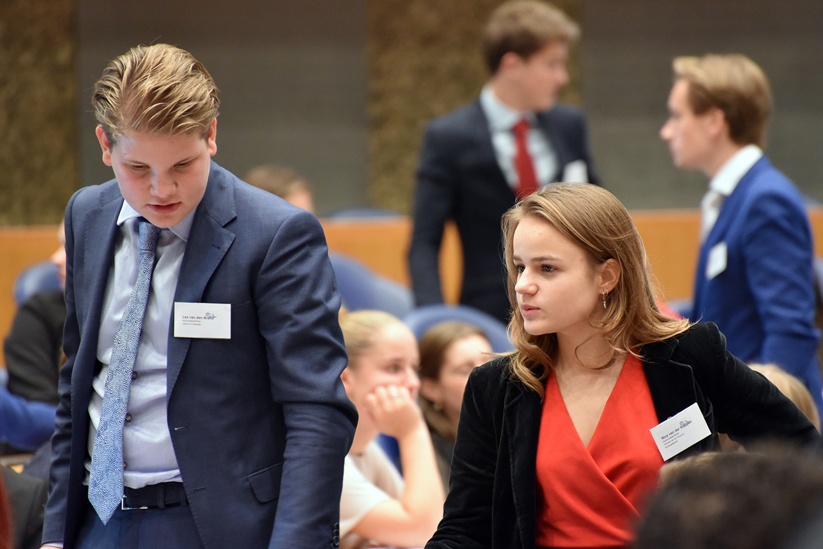 Foto's Tweede dag Algemene Vergaderingen van het Model European Parliament Nederland 2019