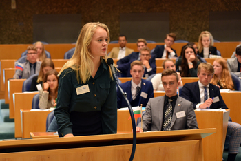 Foto's Tweede dag Algemene Vergaderingen van het Model European Parliament Nederland 2019