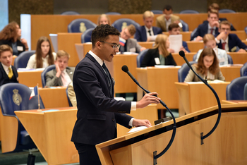 Foto's Tweede dag Algemene Vergaderingen van het Model European Parliament Nederland 2019