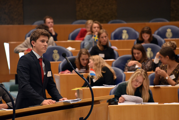 Foto's Tweede dag Algemene Vergaderingen van het Model European Parliament Nederland 2019