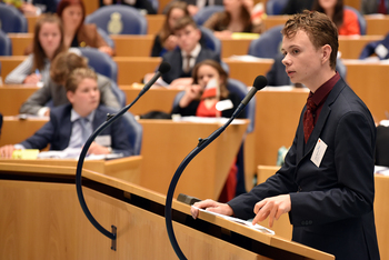 Foto's Tweede dag Algemene Vergaderingen van het Model European Parliament Nederland 2019