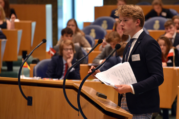 Foto's Tweede dag Algemene Vergaderingen van het Model European Parliament Nederland 2019