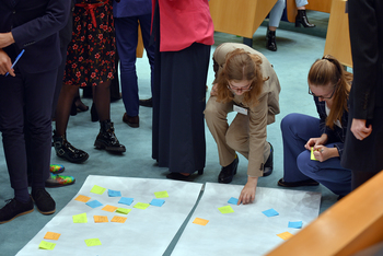 Foto's Tweede dag Algemene Vergaderingen van het Model European Parliament Nederland 2019