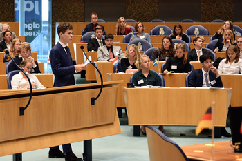 Foto's Tweede dag Algemene Vergaderingen van het Model European Parliament Nederland 2019