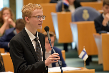 Foto's Tweede dag Algemene Vergaderingen van het Model European Parliament Nederland 2019