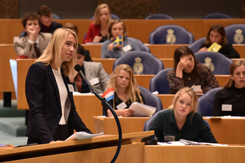 Foto's Tweede dag Algemene Vergaderingen van het Model European Parliament Nederland 2019