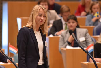 Foto's Tweede dag Algemene Vergaderingen van het Model European Parliament Nederland 2019