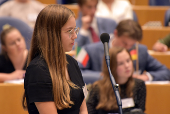 Foto's Tweede dag Algemene Vergaderingen van het Model European Parliament Nederland 2019