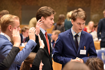 Foto's Tweede dag Algemene Vergaderingen van het Model European Parliament Nederland 2019