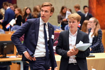 Foto's Tweede dag Algemene Vergaderingen van het Model European Parliament Nederland 2019